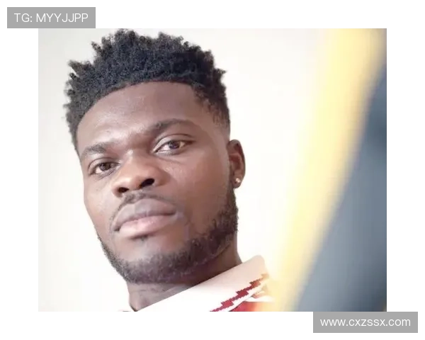 加纳足球传奇人物揭秘：他们如何在国际舞台上闪耀光芒